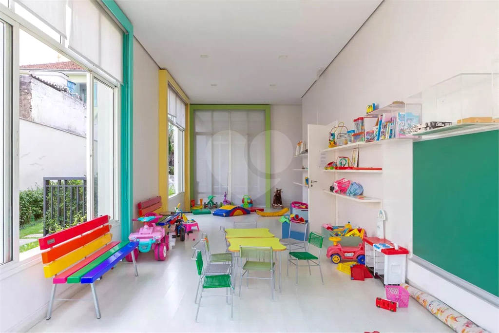 Apartamento com 148m2 Com 3 suítes, 3 vagas , Condominio Clube. 