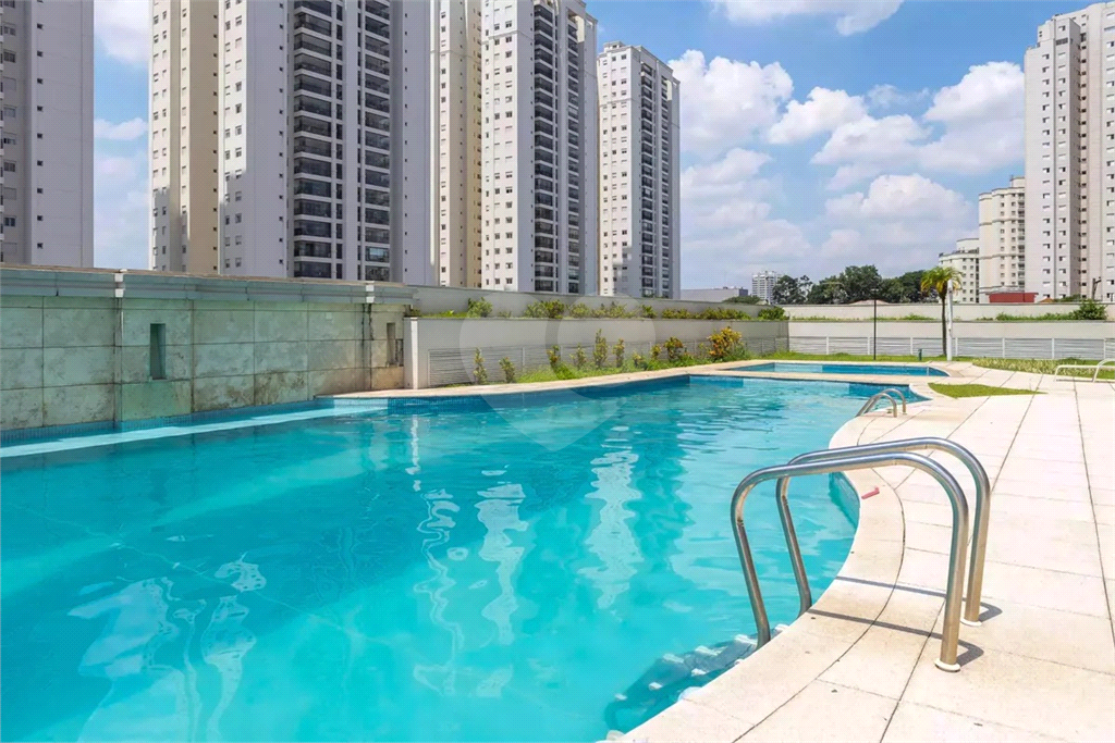 Apartamento com 148m2 Com 3 suítes, 3 vagas , Condominio Clube. 