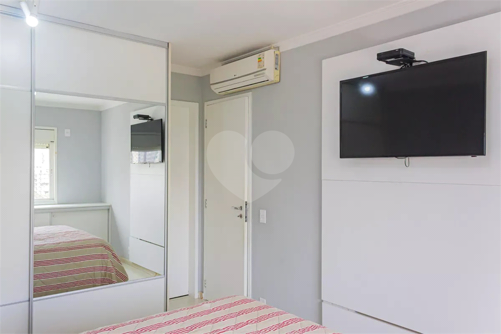 Apartamento com 148m2 Com 3 suítes, 3 vagas , Condominio Clube. 