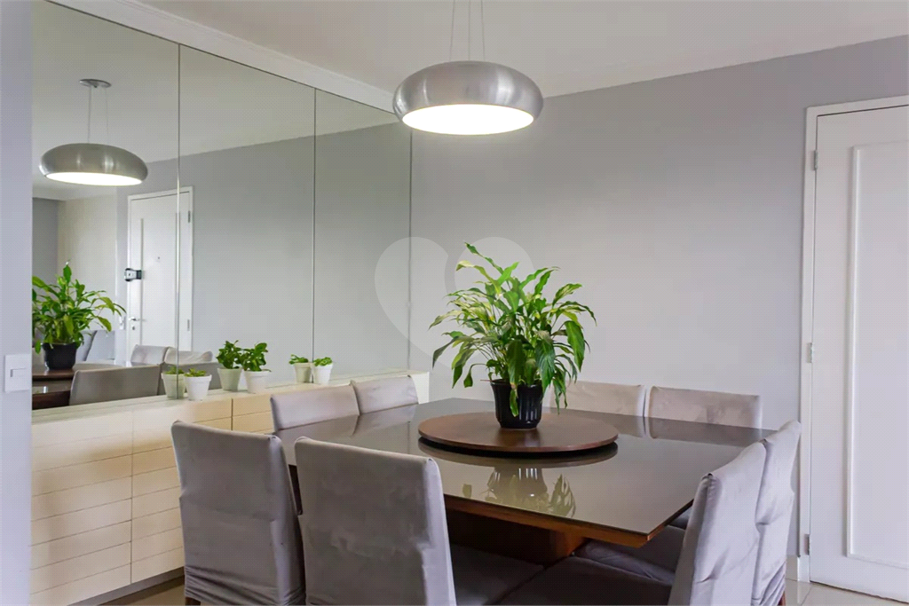 Apartamento com 148m2 Com 3 suítes, 3 vagas , Condominio Clube. 