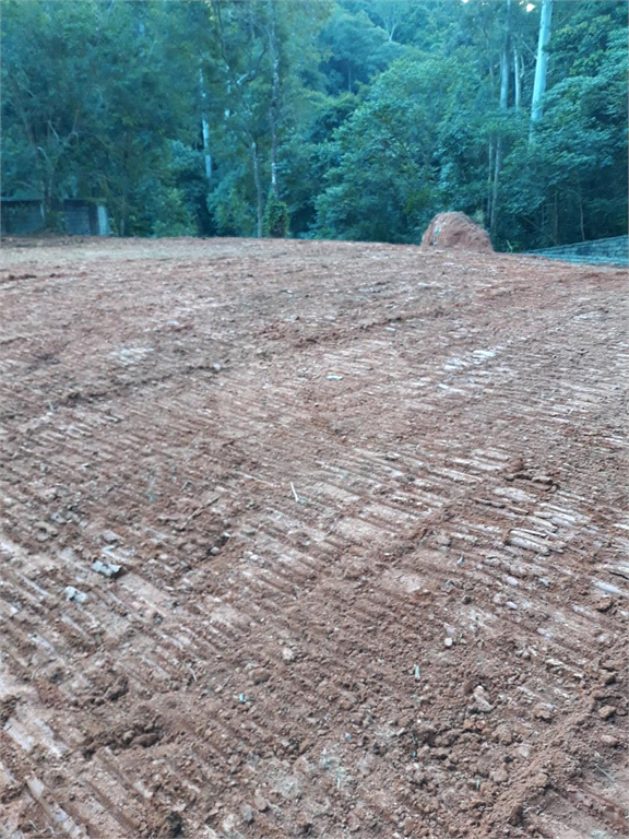 terreno com localização privilegiada, pronto para construir!!