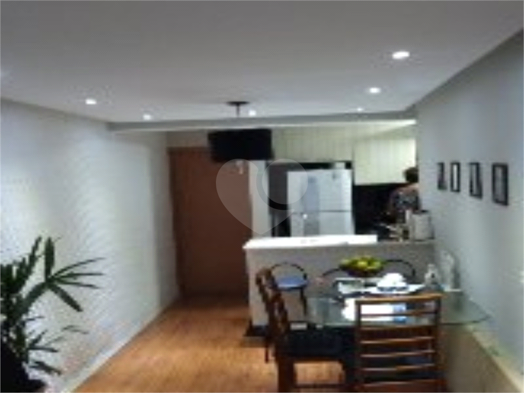 APARTAMENTO em ITAQUERA