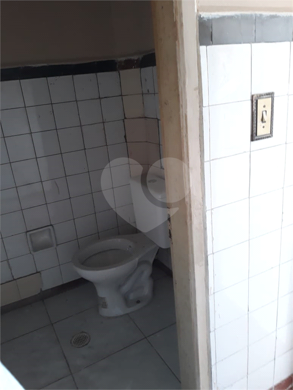 Galpão/Prédio de 2 andares na Região de Artur Alvim bairro parque Paineira