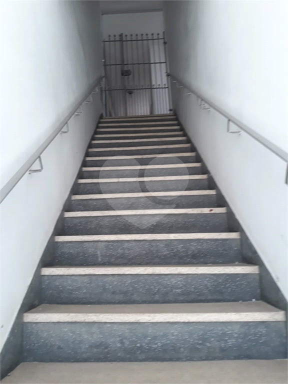 Galpão/Prédio de 2 andares na Região de Artur Alvim bairro parque Paineira