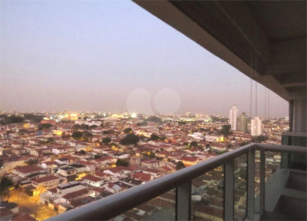 APARTAMENTO em CAMPO BELO