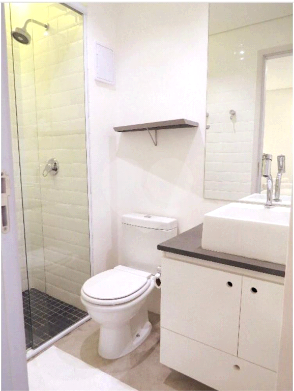 APARTAMENTO em CAMPO BELO