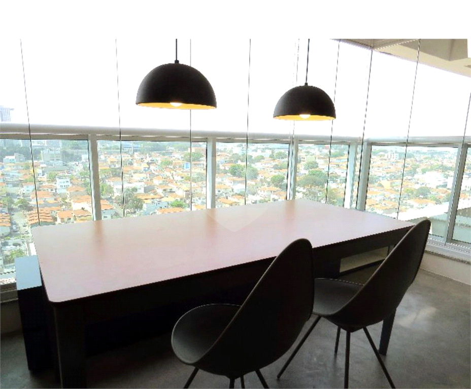 APARTAMENTO em CAMPO BELO