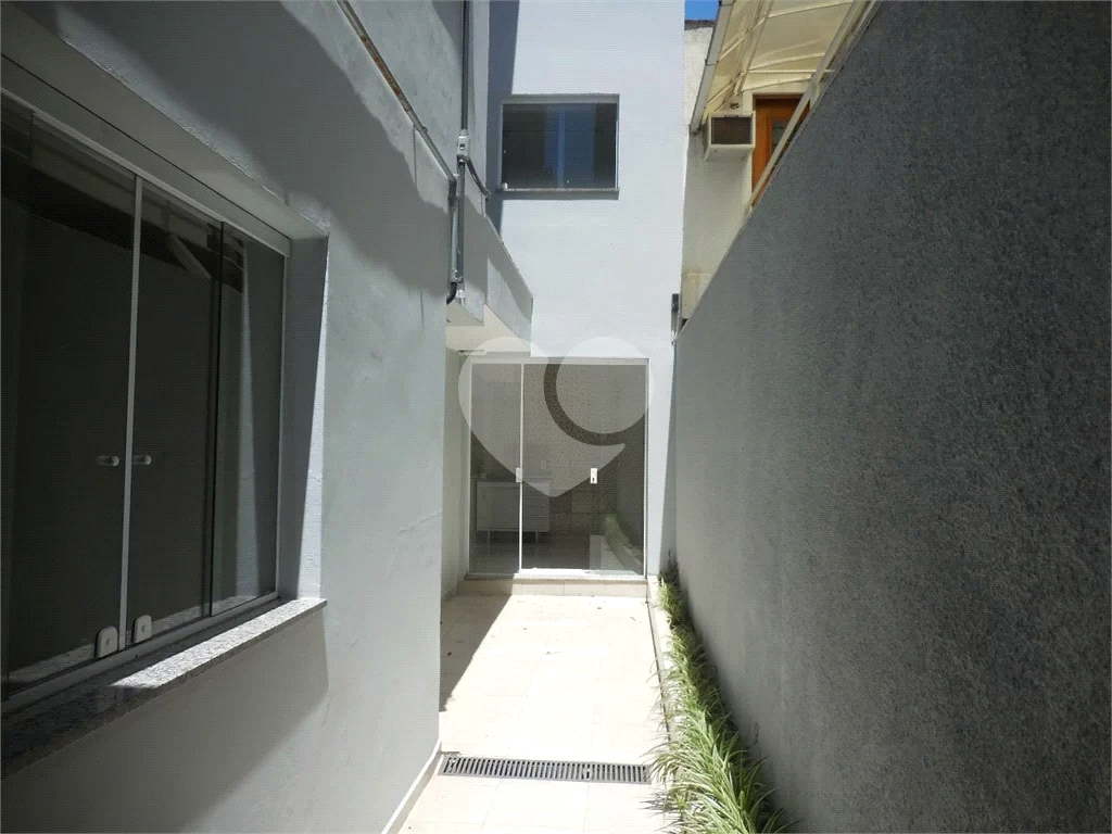 Excelente Sobrado Comercial - próximo ao metro Santana, com 13 salas, 3 banheiros,  4 vagas.