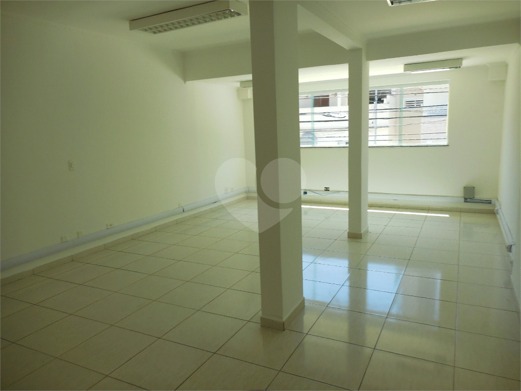 Excelente Sobrado Comercial - próximo ao metro Santana, com 13 salas, 3 banheiros,  4 vagas.