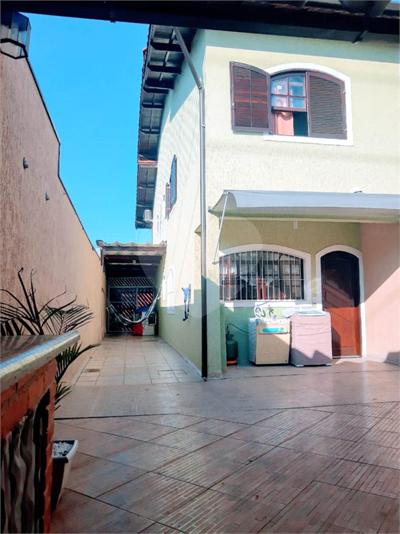 Sobrado 130 m 3 dorms