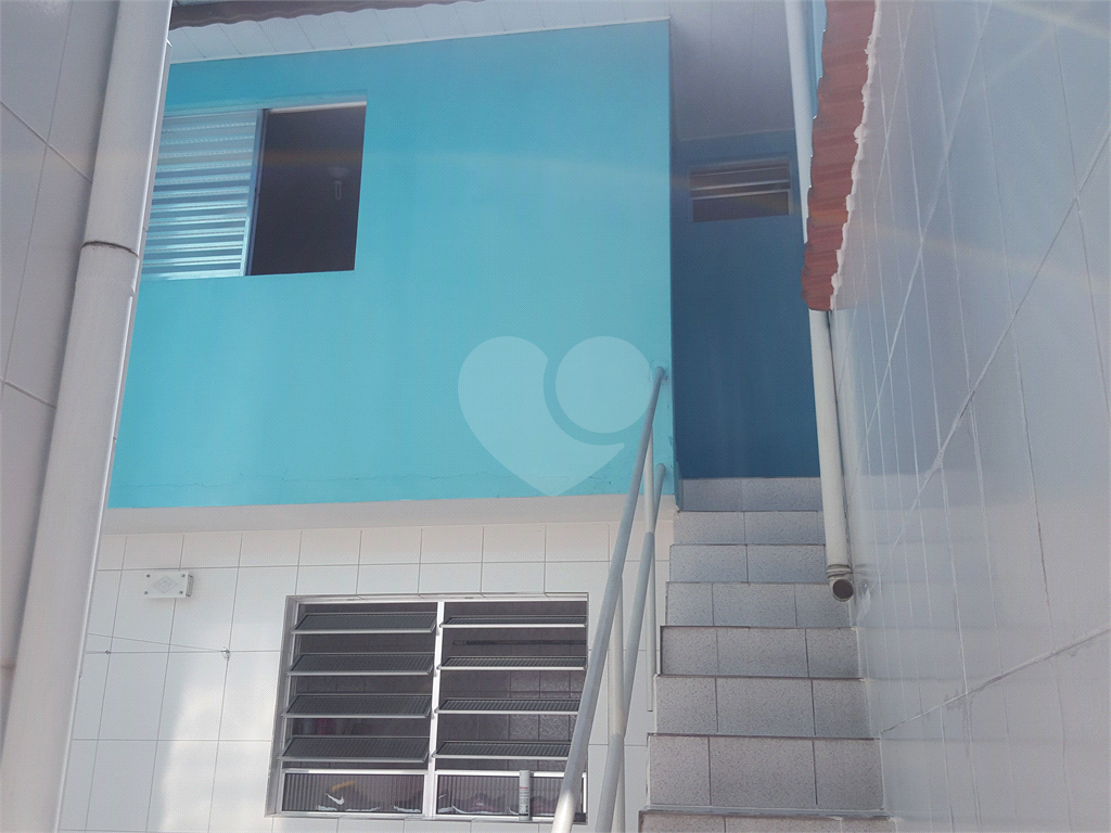 SOBRADO A VENDA NO JARDIM TREMEMBÉ - 2 DORMÍTORIOS E 2 VAGAS DE GARAGEM