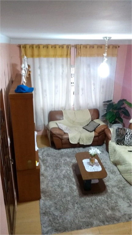 SOBRADO A VENDA NO JARDIM TREMEMBÉ - 2 DORMÍTORIOS E 2 VAGAS DE GARAGEM