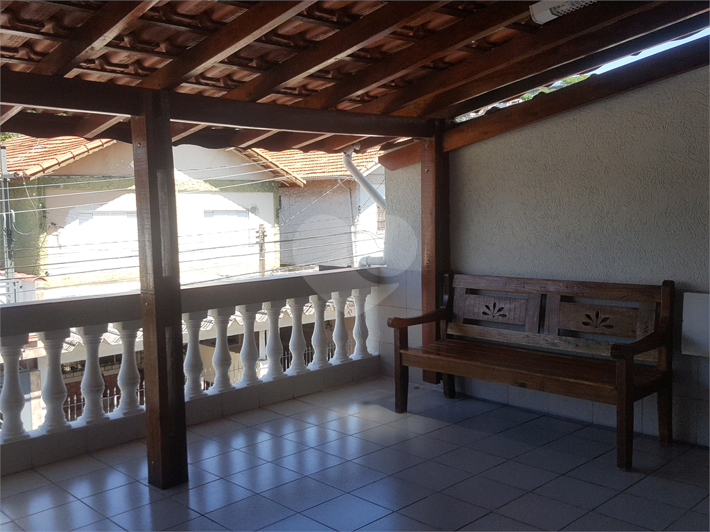 SOBRADO A VENDA NO JARDIM TREMEMBÉ - 2 DORMÍTORIOS E 2 VAGAS DE GARAGEM