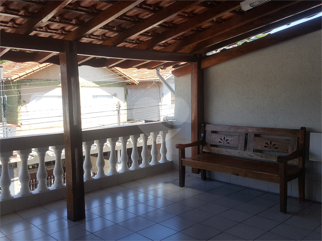 SOBRADO A VENDA NO JARDIM TREMEMBÉ - 2 DORMÍTORIOS E 2 VAGAS DE GARAGEM