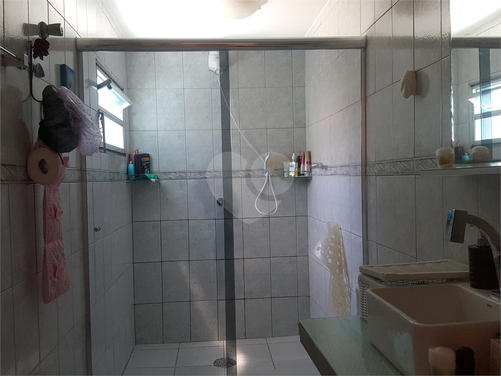 SOBRADO A VENDA NO JARDIM TREMEMBÉ - 2 DORMÍTORIOS E 2 VAGAS DE GARAGEM