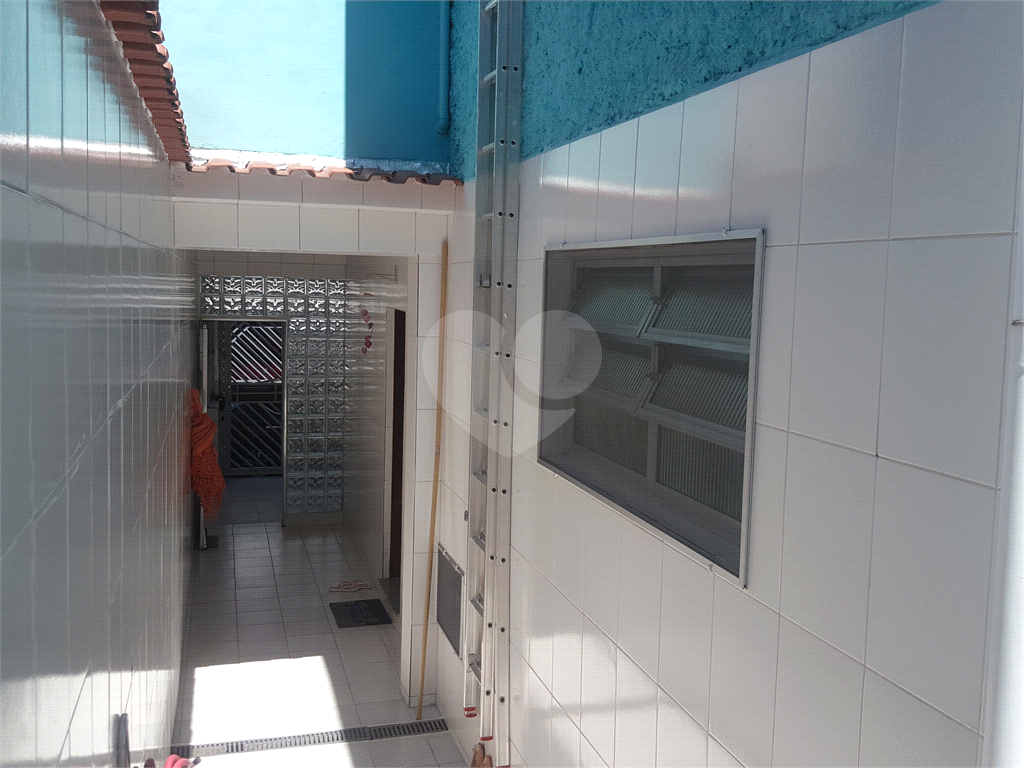 SOBRADO A VENDA NO JARDIM TREMEMBÉ - 2 DORMÍTORIOS E 2 VAGAS DE GARAGEM