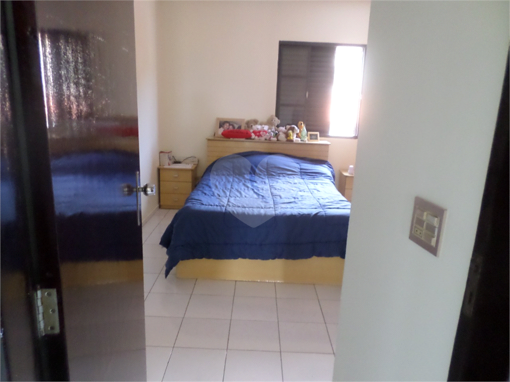 Sobrado a venda em Guarulhos 3 quartos