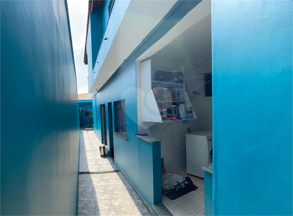 Sobrado a venda em Guarulhos 3 quartos