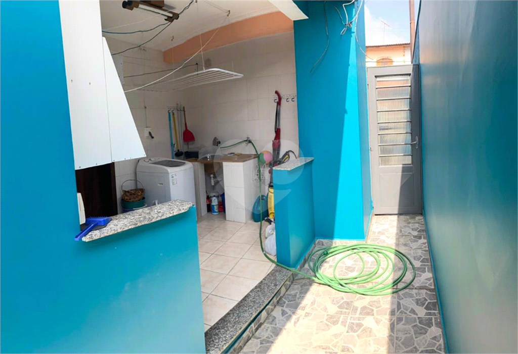 Sobrado a venda em Guarulhos 3 quartos