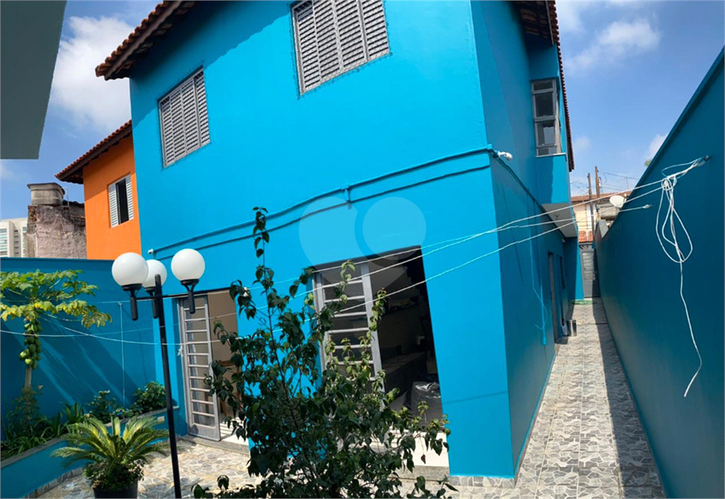 Sobrado a venda em Guarulhos 3 quartos