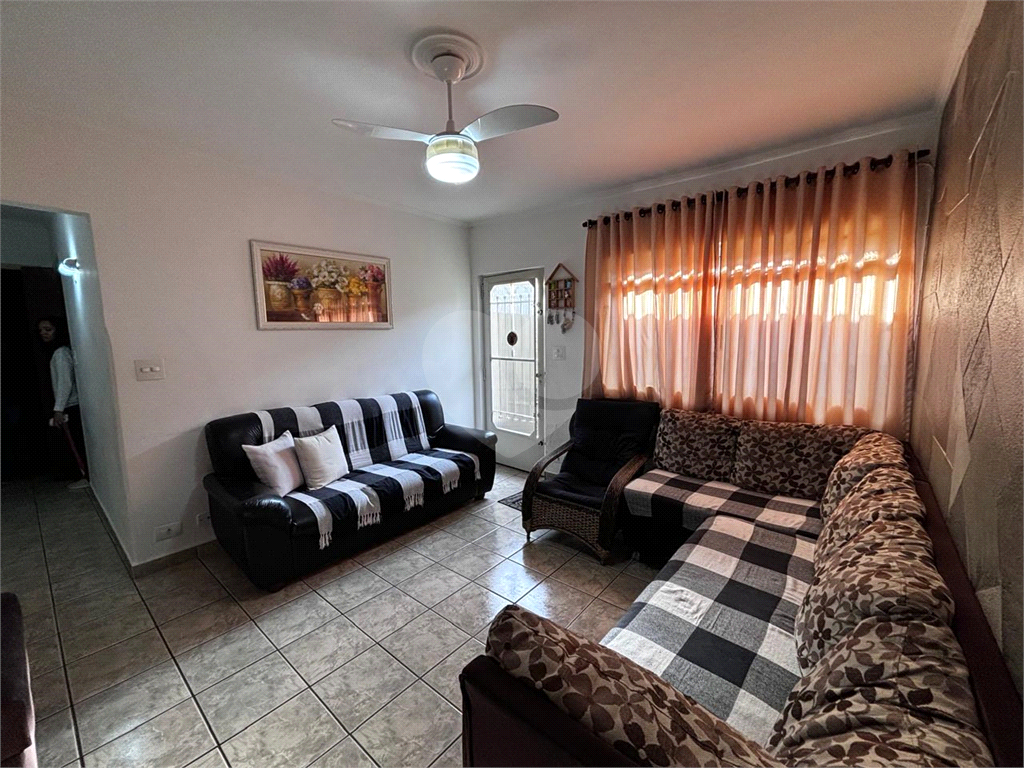 casa com 03 dormitórios e 04 vagas Parada Inglesa