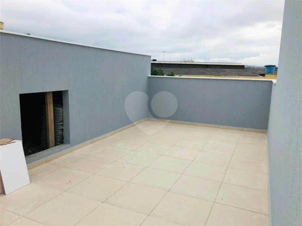 Sobrado em condomínio com 48 m²