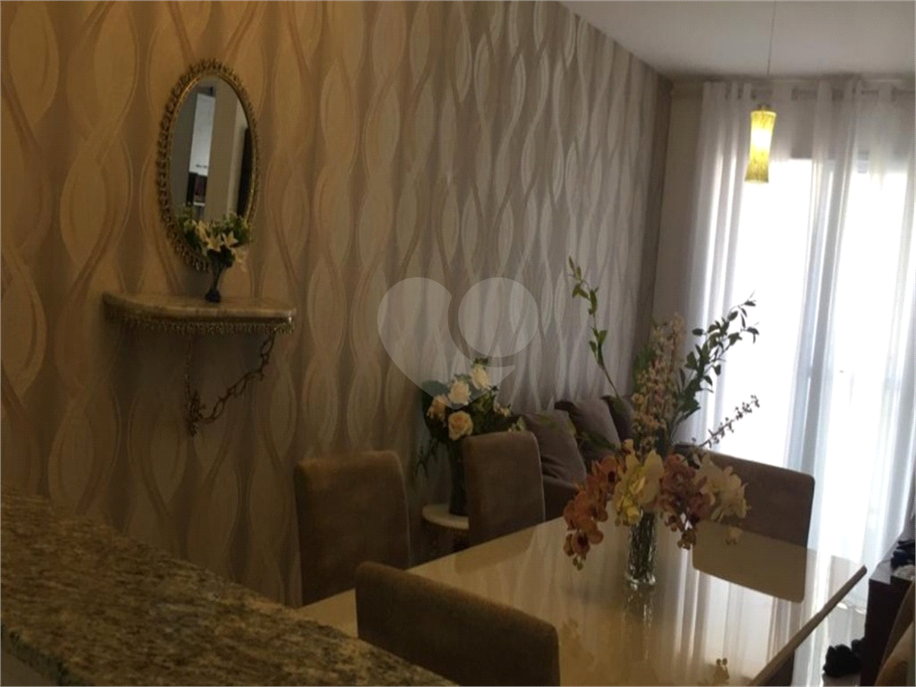 APARTAMENTO em TATUAPÉ