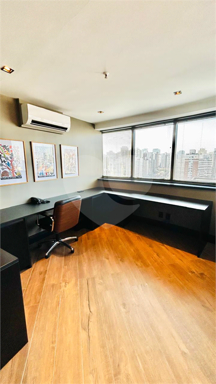 COBERTURA em PINHEIROS