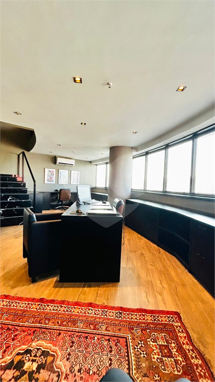 COBERTURA em PINHEIROS