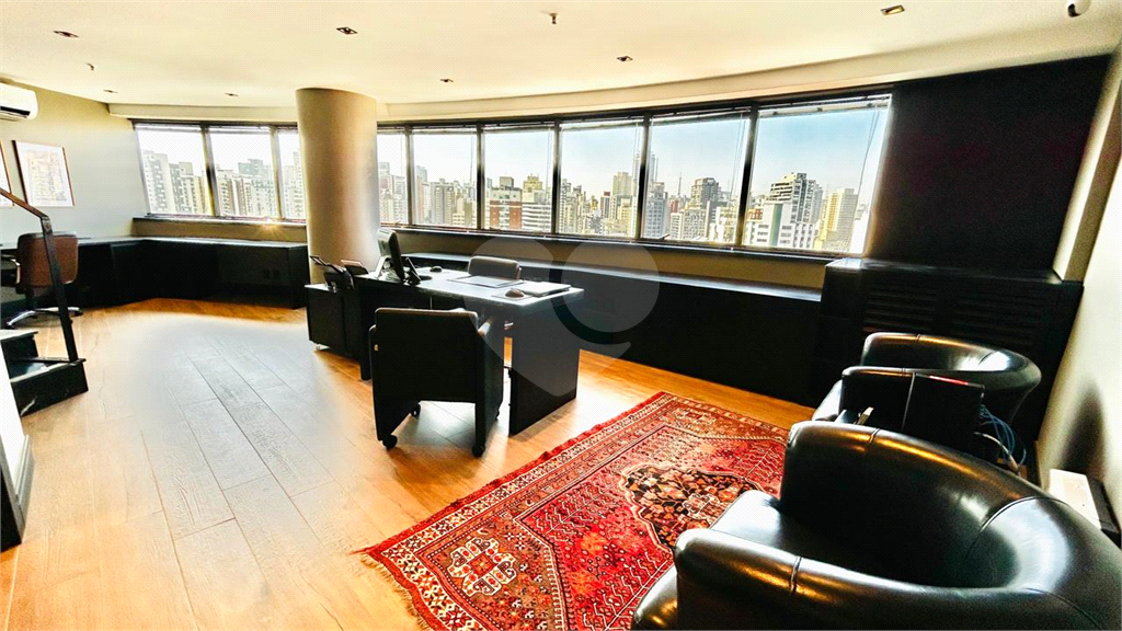 COBERTURA em PINHEIROS