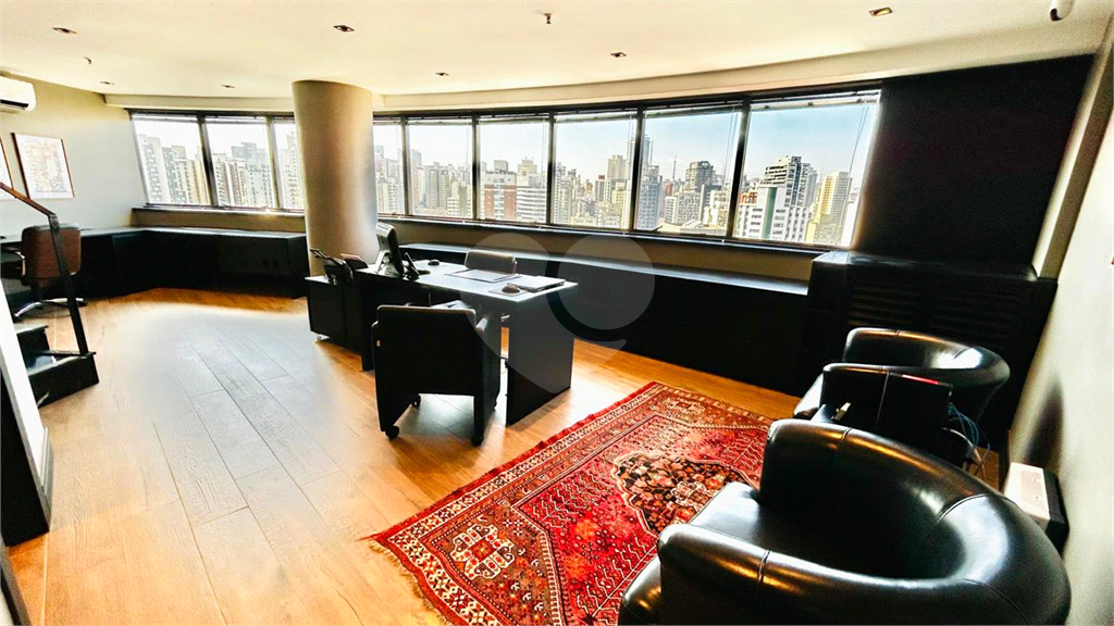 COBERTURA em PINHEIROS