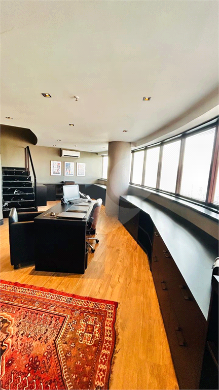 COBERTURA em PINHEIROS