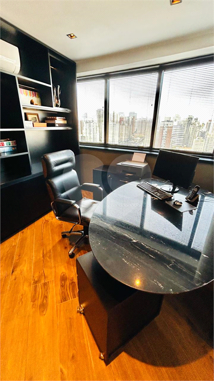 COBERTURA em PINHEIROS