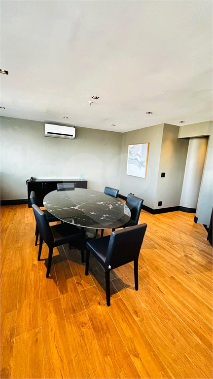 COBERTURA em PINHEIROS