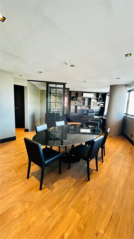 COBERTURA em PINHEIROS