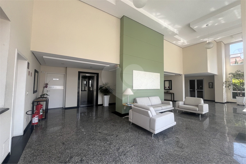 APARTAMENTO em PERDIZES