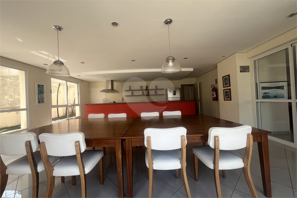 APARTAMENTO em PERDIZES
