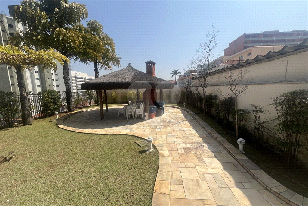 APARTAMENTO em PERDIZES