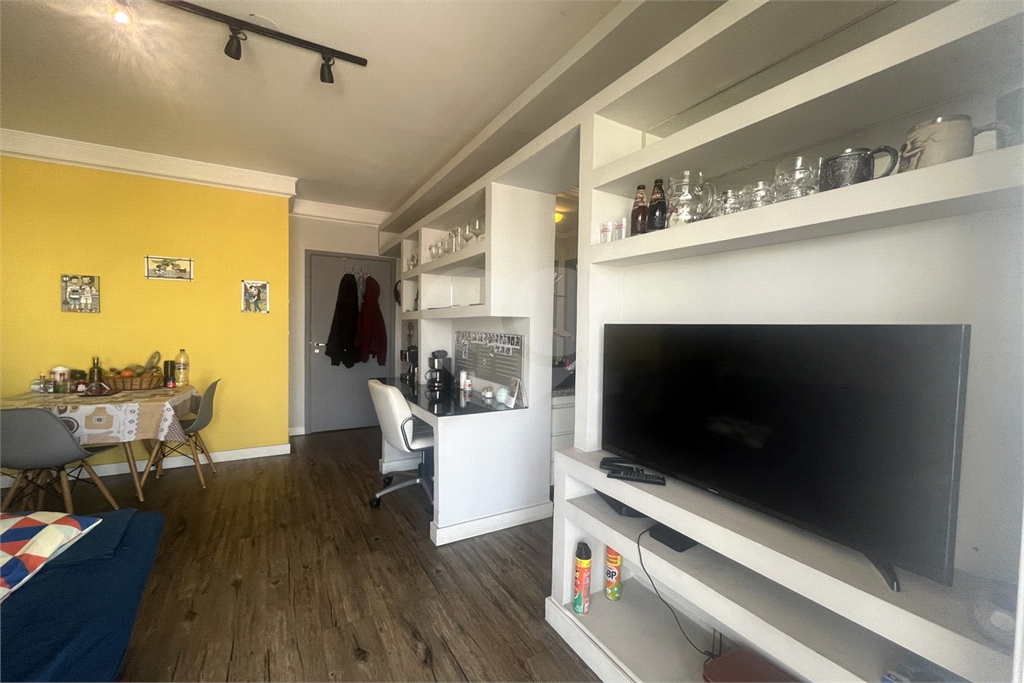 APARTAMENTO em PERDIZES