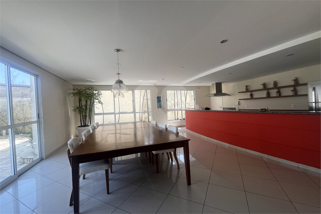 APARTAMENTO em PERDIZES