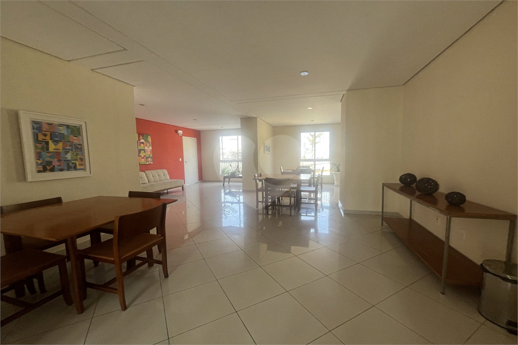 APARTAMENTO em PERDIZES