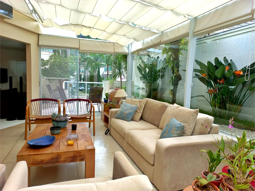 Casa Condomio Horto Florestal 3 Suites