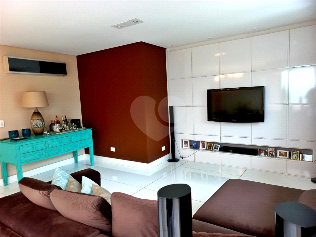 Casa Condomio Horto Florestal 3 Suites