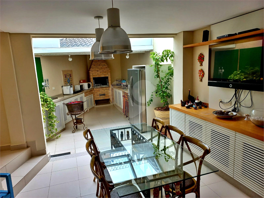 Casa Condomio Horto Florestal 3 Suites