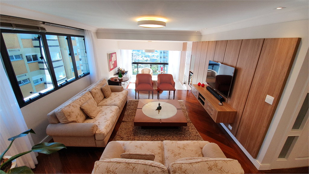 Apartamento de 3 suítes em Santana - São Paulo