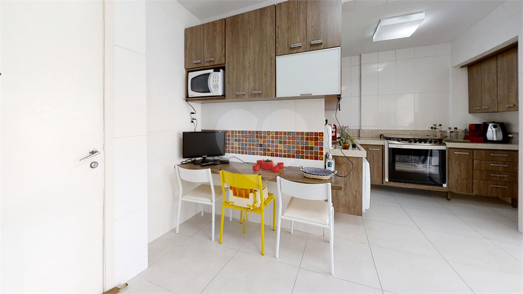 Apartamento à venda em Rua José Maria Lisboa, Jardim Paulista, com 2 quartos, 104 m²
