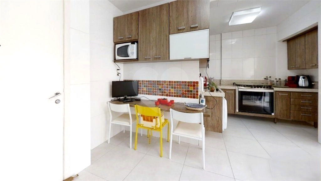 Apartamento à venda em Rua José Maria Lisboa, Jardim Paulista, com 2 quartos, 104 m²
