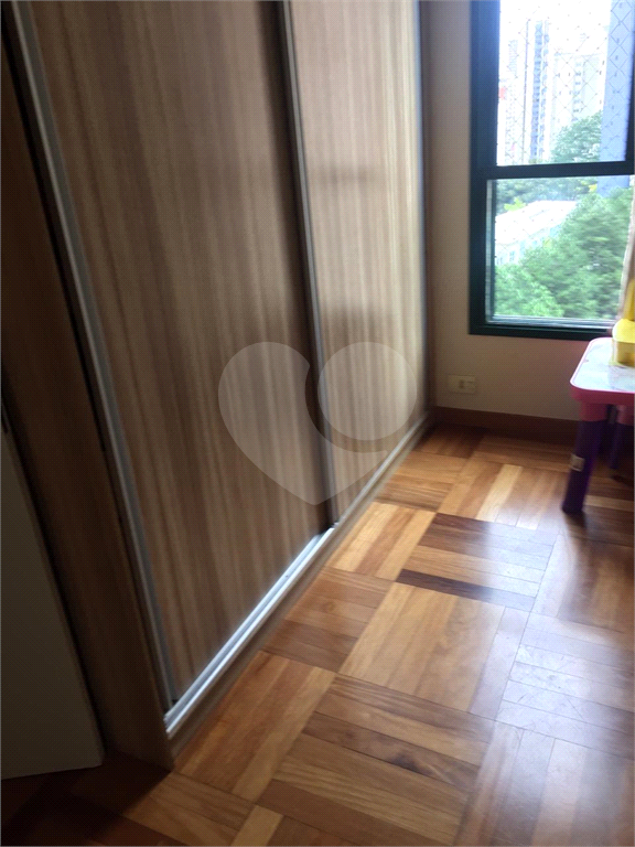 Apartamento em Vila Suzana