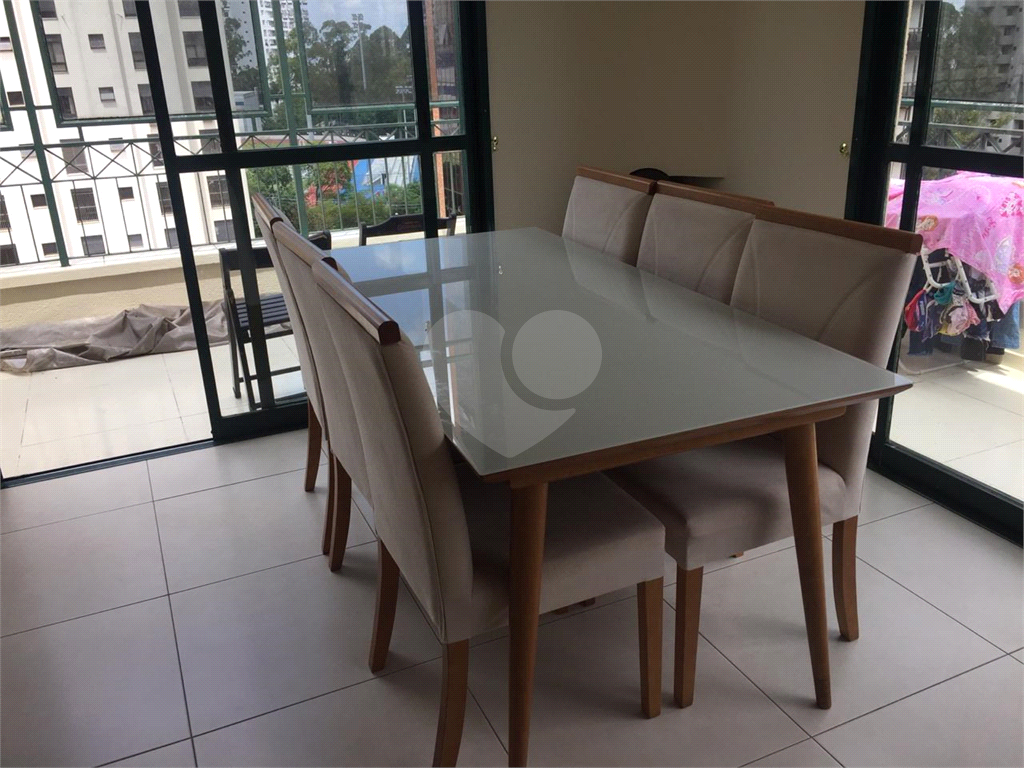 Apartamento em Vila Suzana