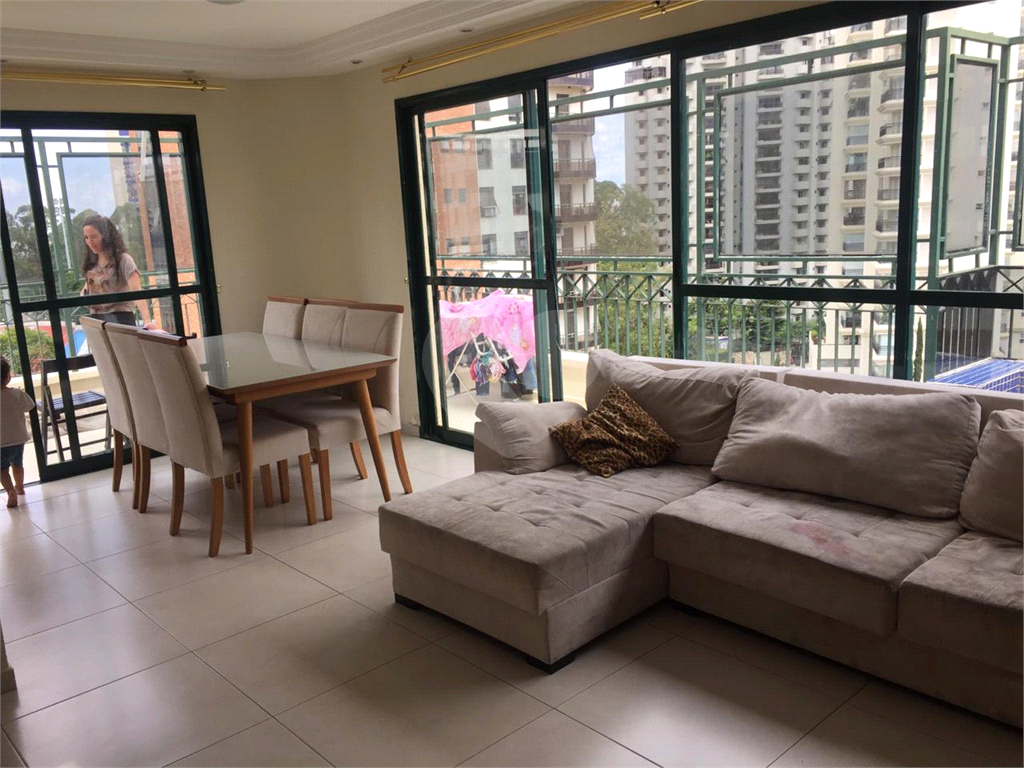 Apartamento em Vila Suzana